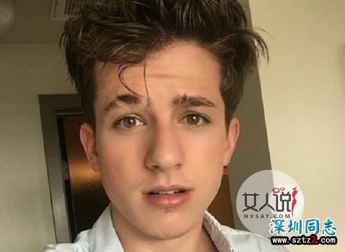 Charlie Puth公开恋情 昔日同性说子虚乌有